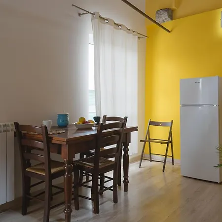Apartment Adorno 4 - Affitti Brevi Italia *